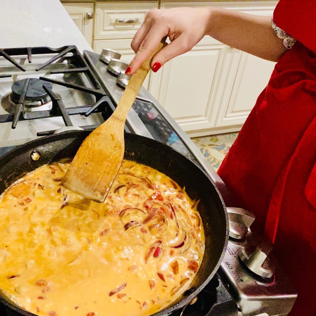 How to make Indian spinach chickpea coconut curry.
