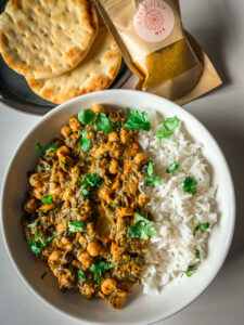 chickpea lentil and spinach curry in a bowlh