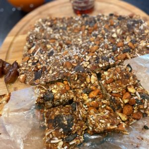 how to make simple granola bars with 5 ingredients