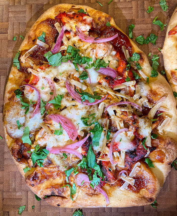 tandoori chicken pizza 
